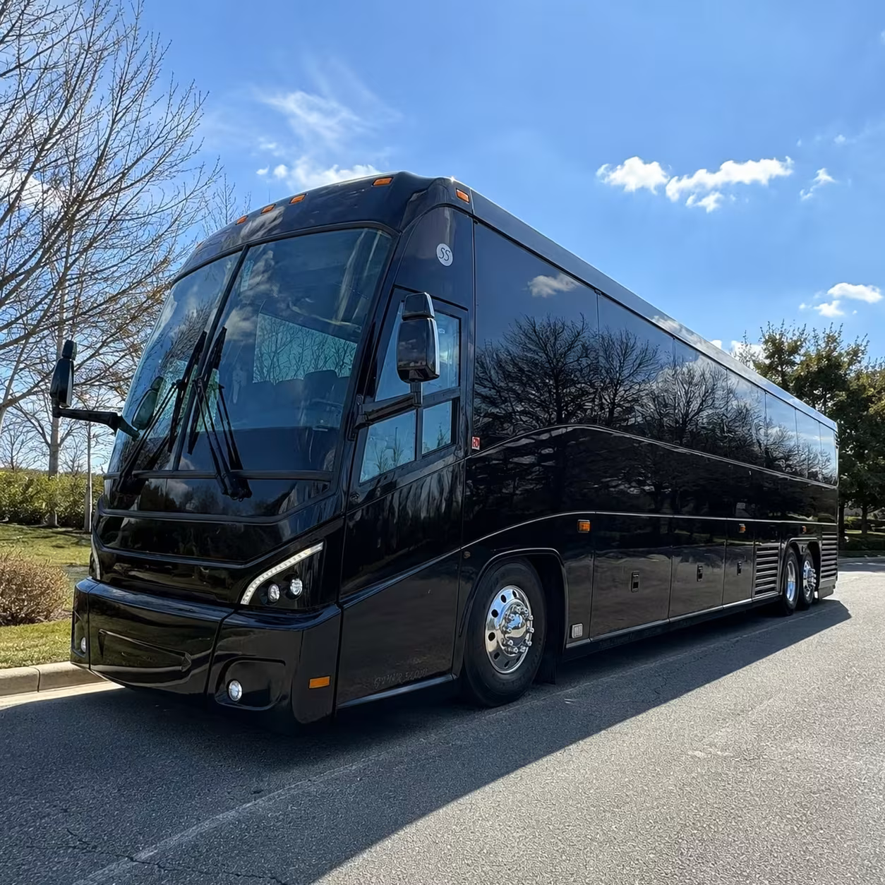 corporate and convention shuttle buses from new braunfels