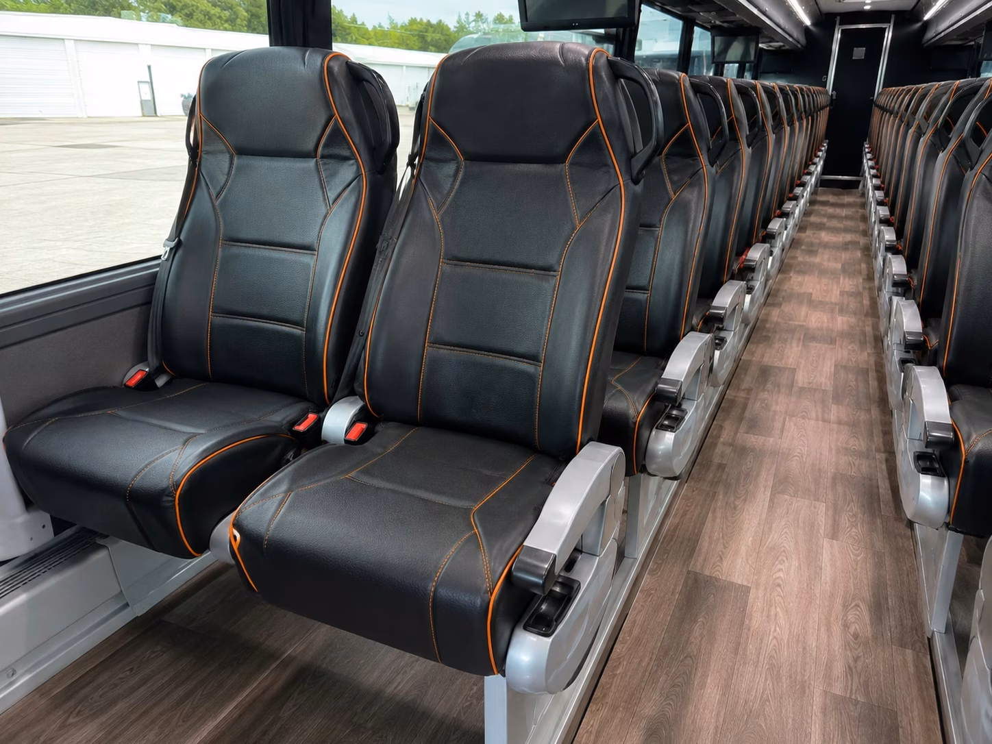 how trip distance and duration affect bus rental rates in new braunfels