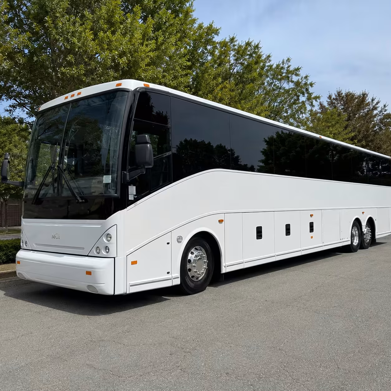 jbsa shuttle buses for new braunfels military personnel