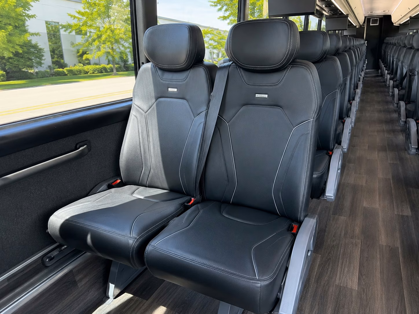 new braunfels charter bus rentals to san antonio and austin
