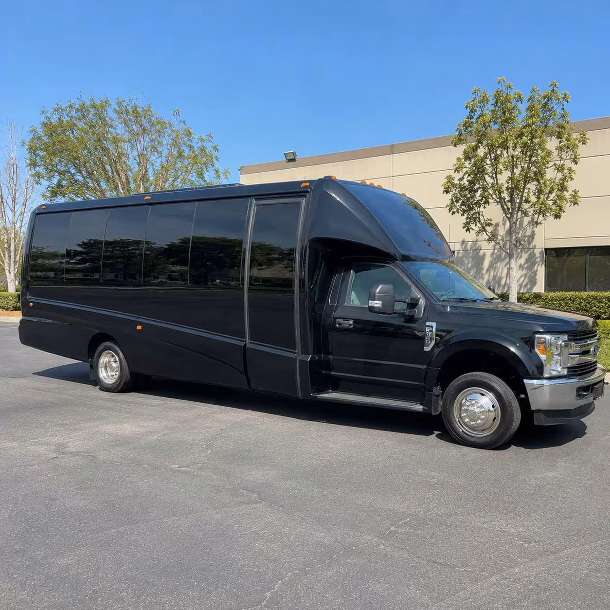 new braunfels party bus rental